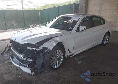 2021 BMW 530I xDrive z USA, uszkodzony, nr VIN WBA13BJ01MCF19892